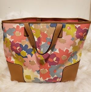 Coach Hadley Floral Print Medium Duffle Bag